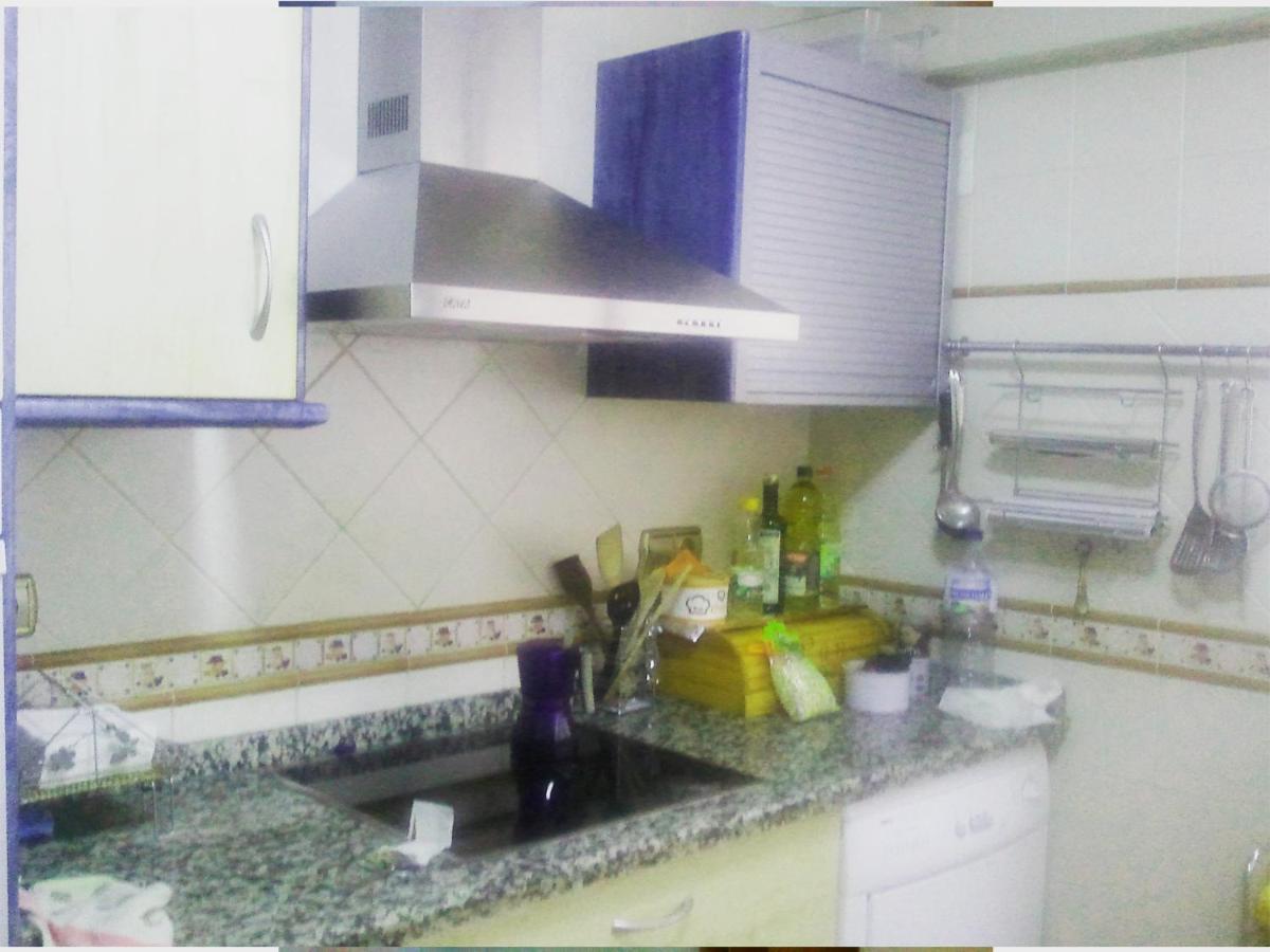 Bonito apartamento céntrico y cerca de la playa. Málaga Esterno foto