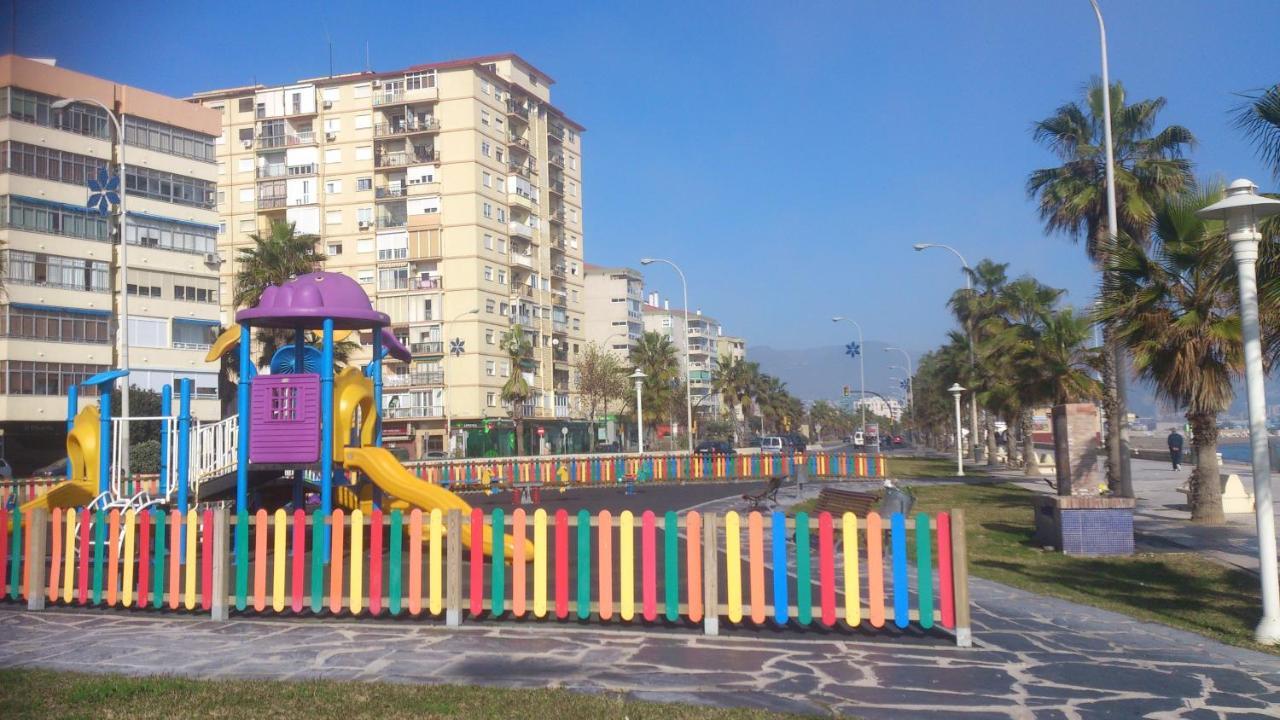 Bonito apartamento céntrico y cerca de la playa. Málaga Esterno foto